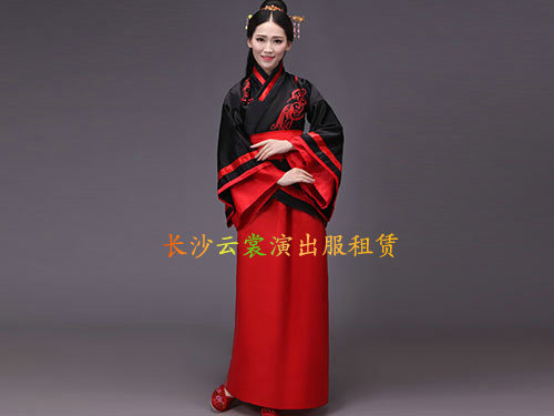 女汉服