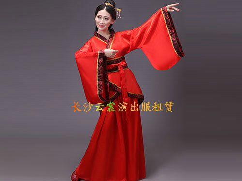 女汉服