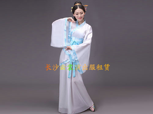 女汉服
